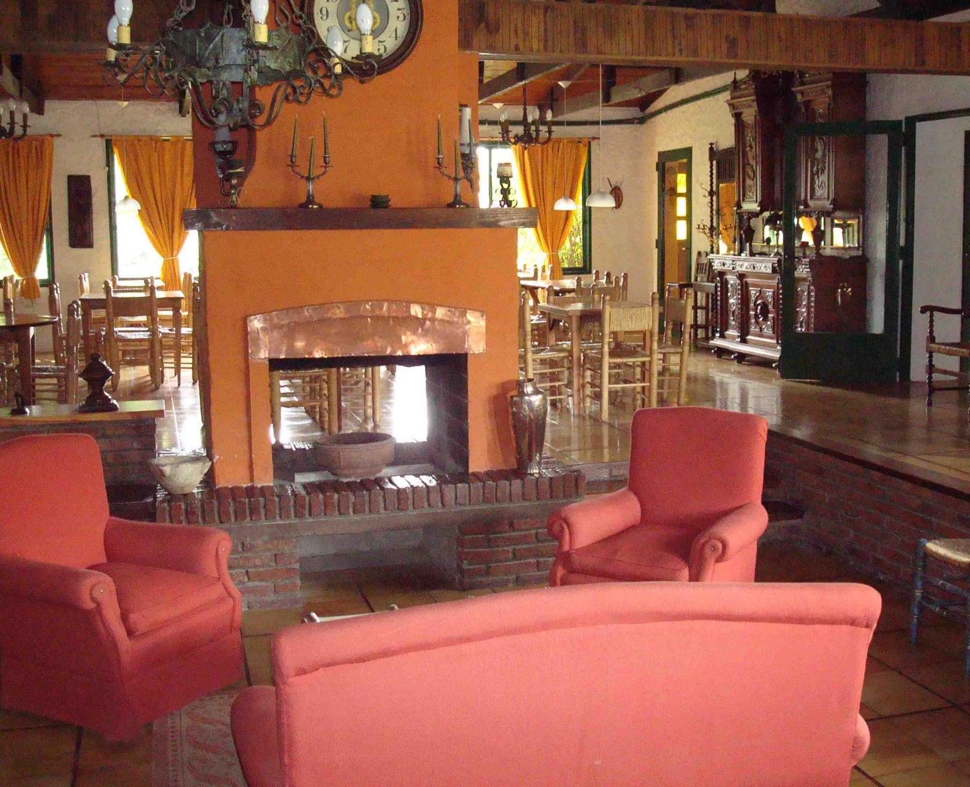 "La Loma" - Vieja Casona Aparthotel El Calafate Bagian luar foto